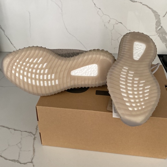 Yeezy boost 350 - Picture 3 of 4